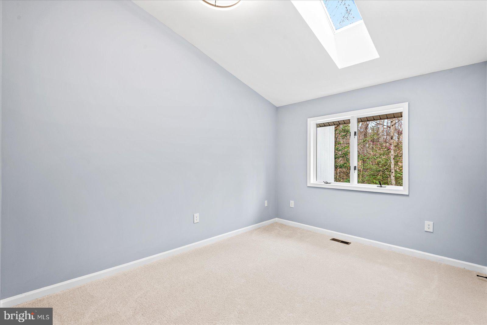 ROCKSHIRE BLUFF - Residential