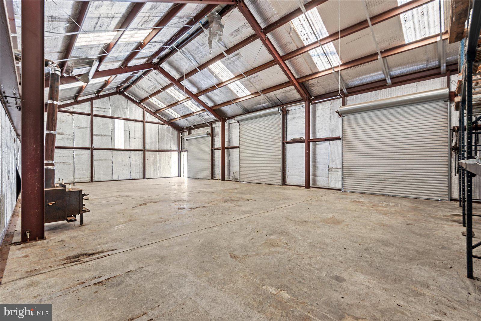 ROCKSHIRE BLUFF - Residential