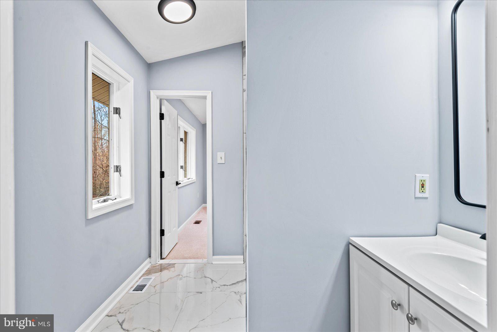 ROCKSHIRE BLUFF - Residential