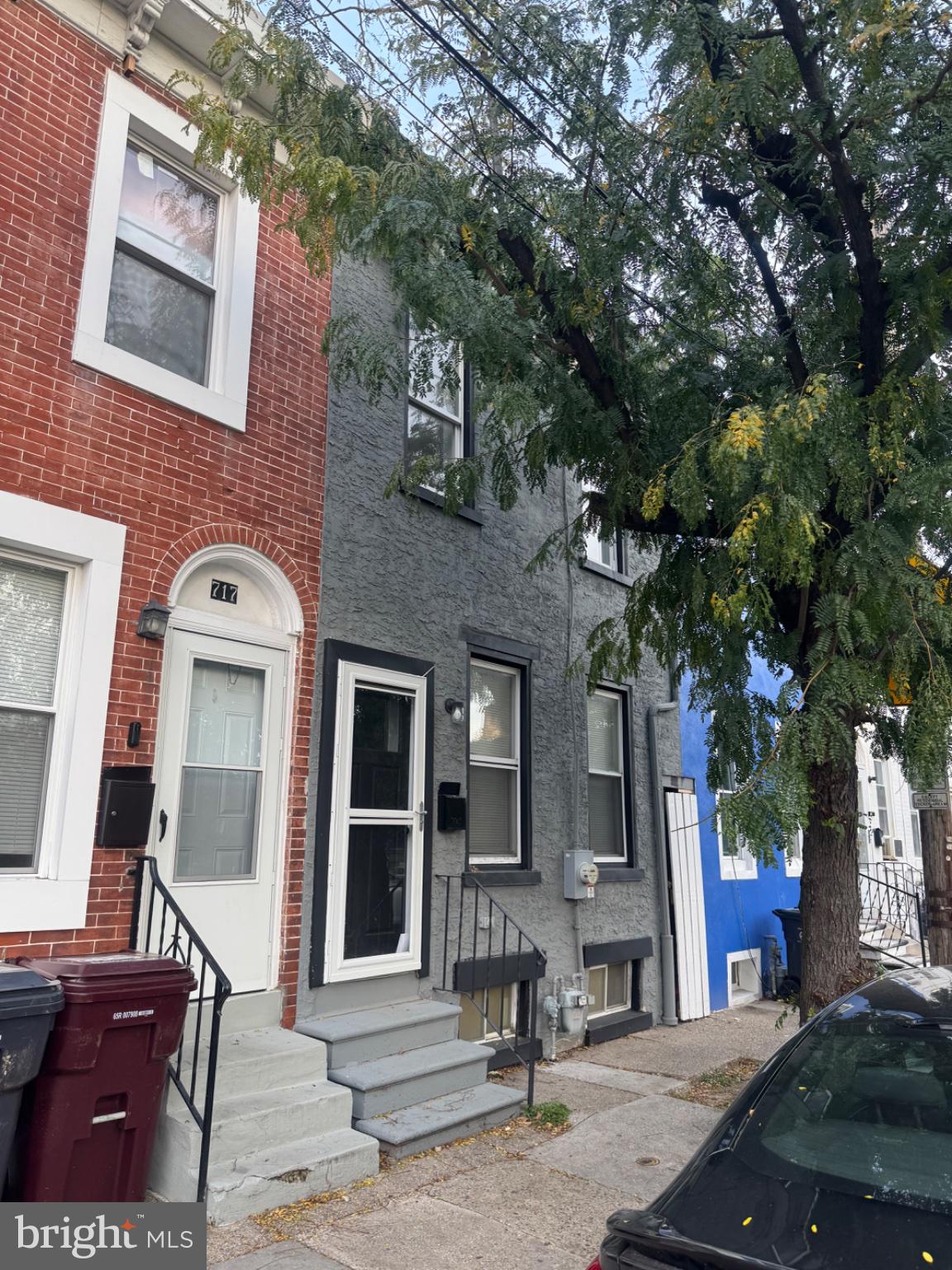 715 W 7TH STREET