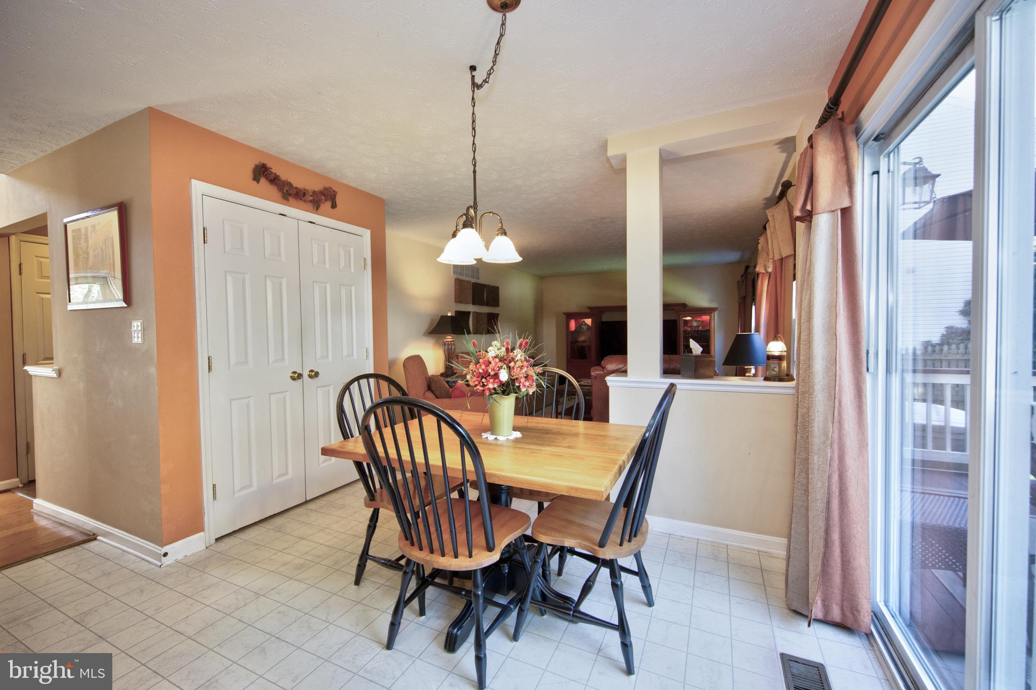 WEST VALLEY OAKS - Residential