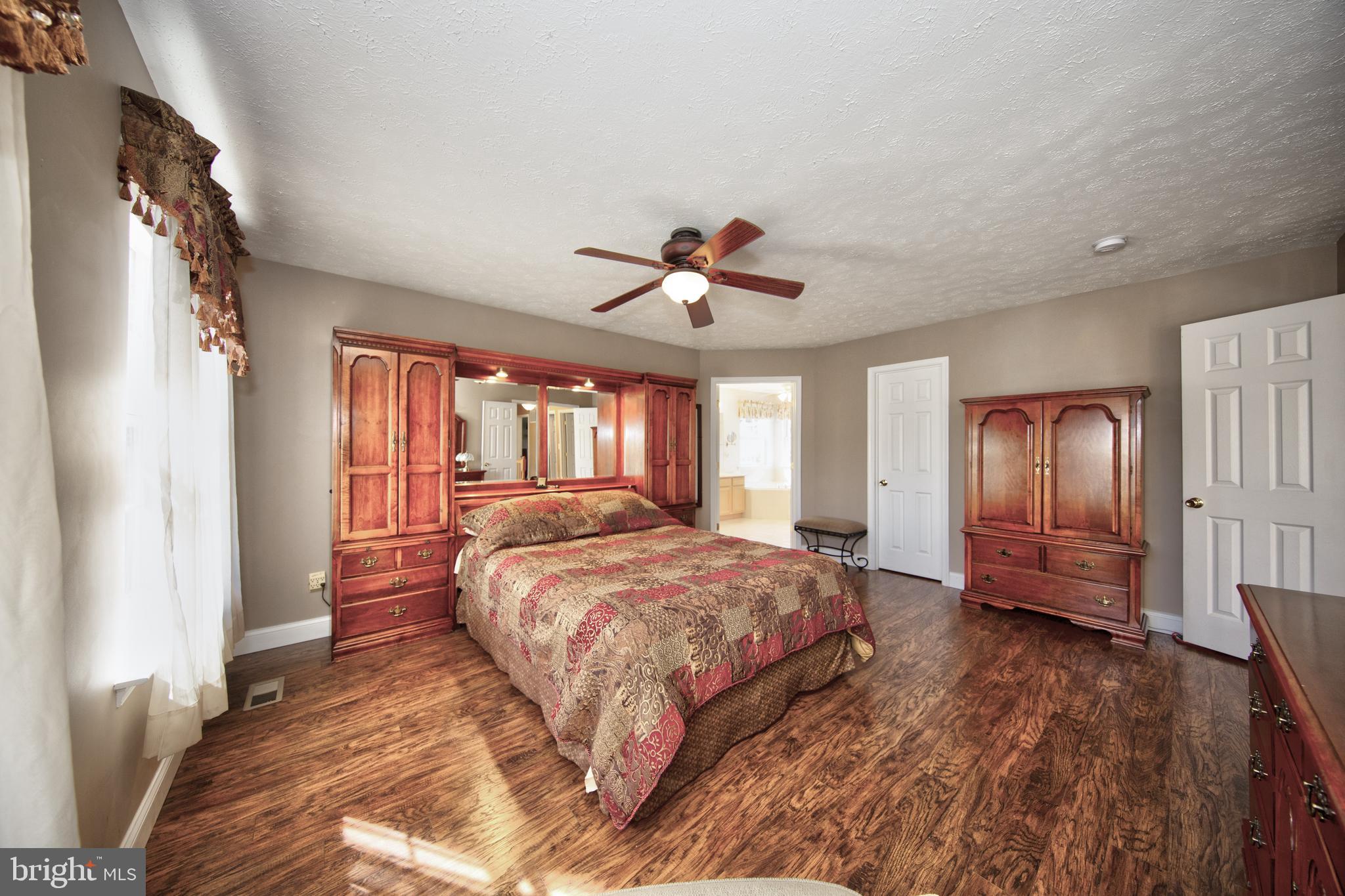 WEST VALLEY OAKS - Residential