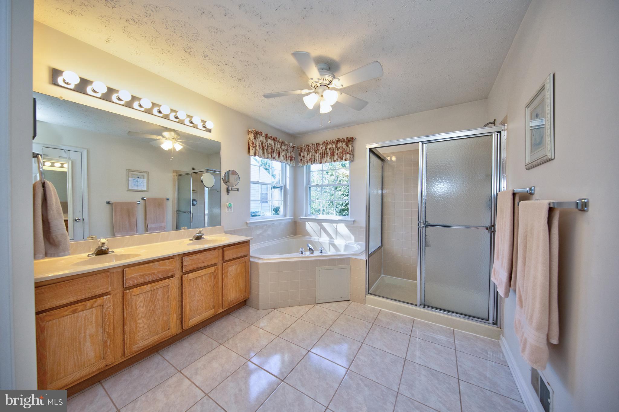 WEST VALLEY OAKS - Residential