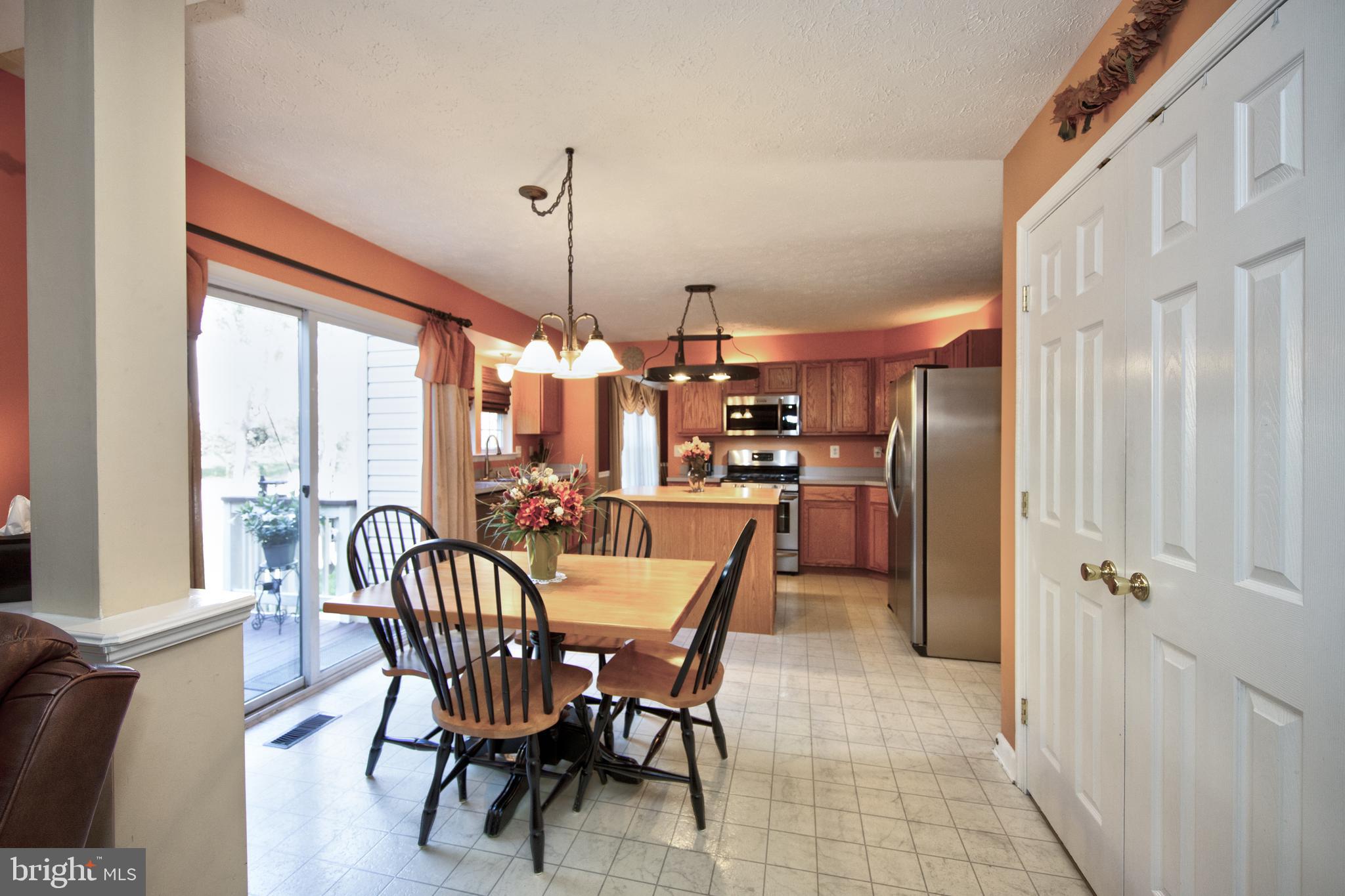 WEST VALLEY OAKS - Residential