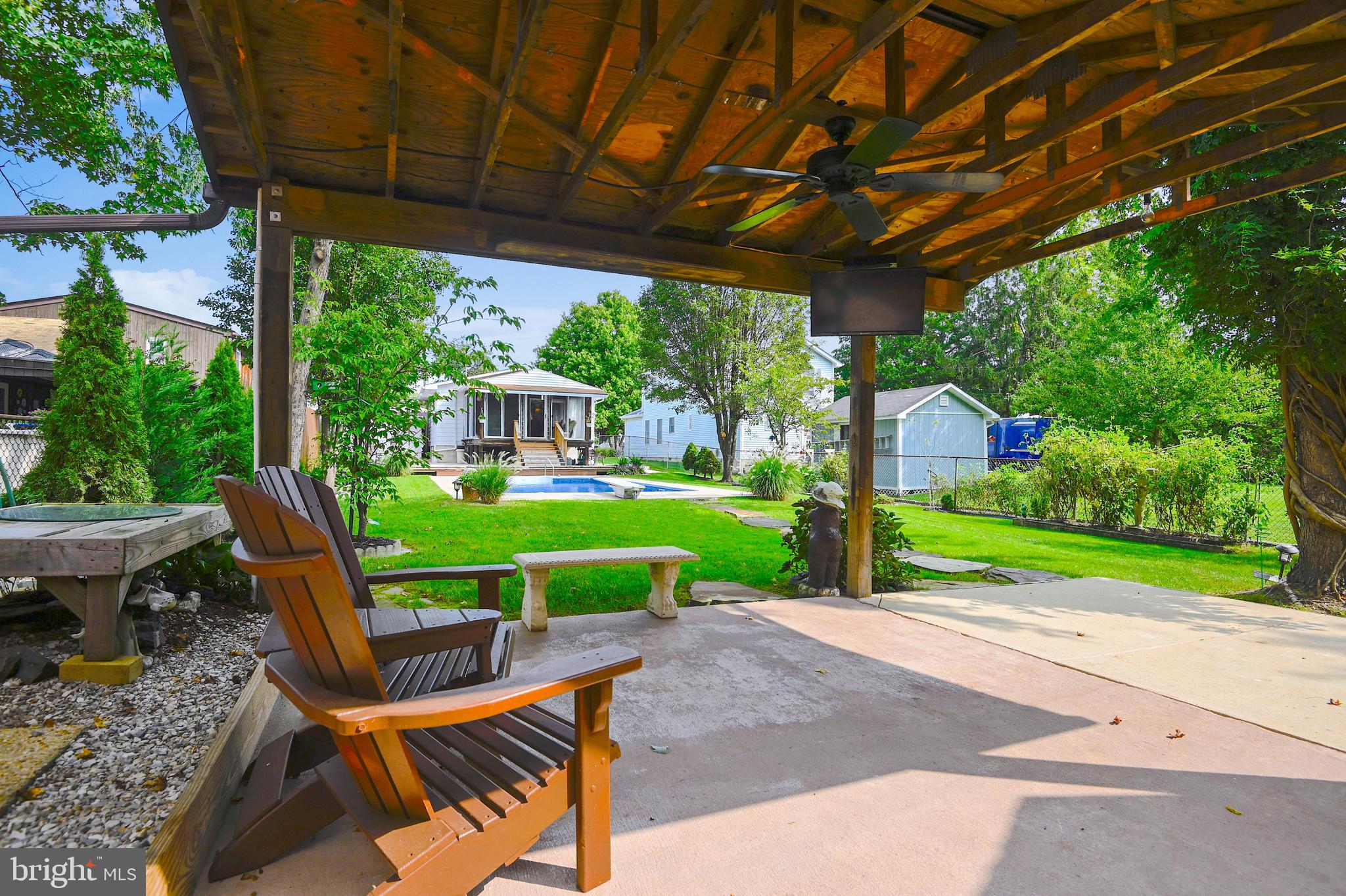 OLIVER BEACH - Residential