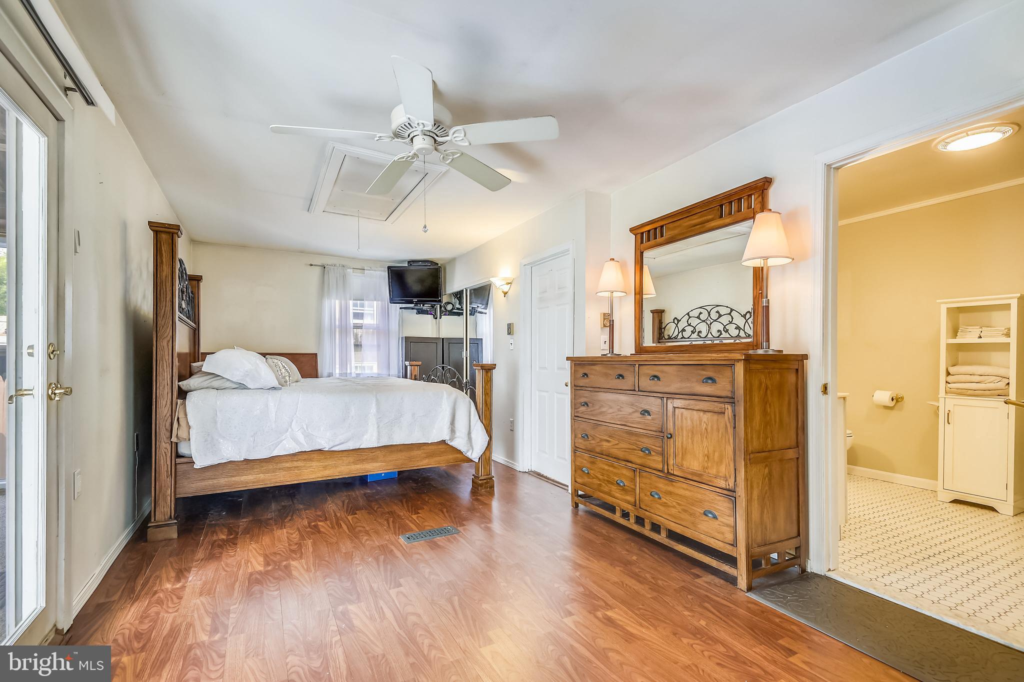 OLIVER BEACH - Residential