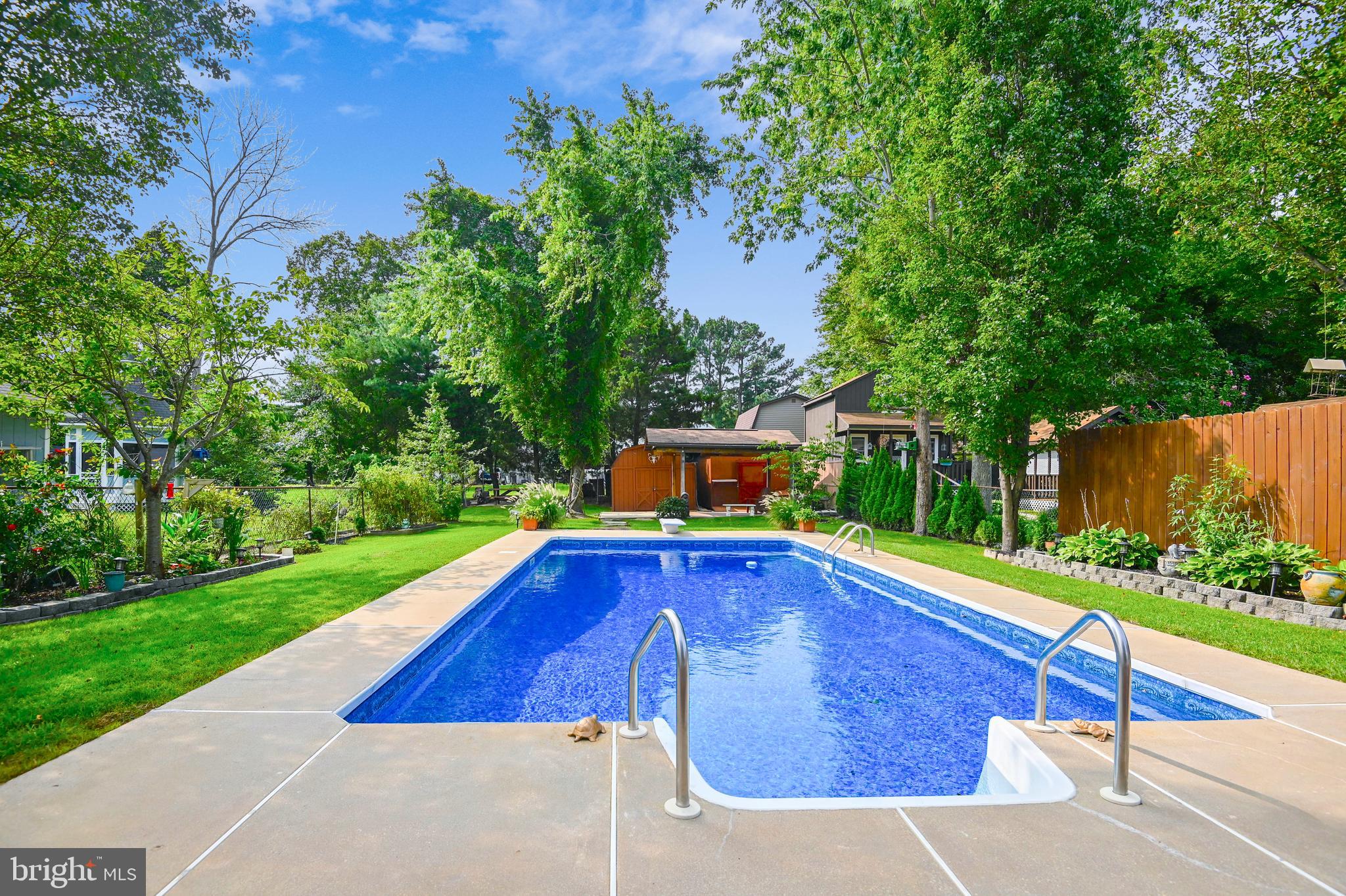 OLIVER BEACH - Residential