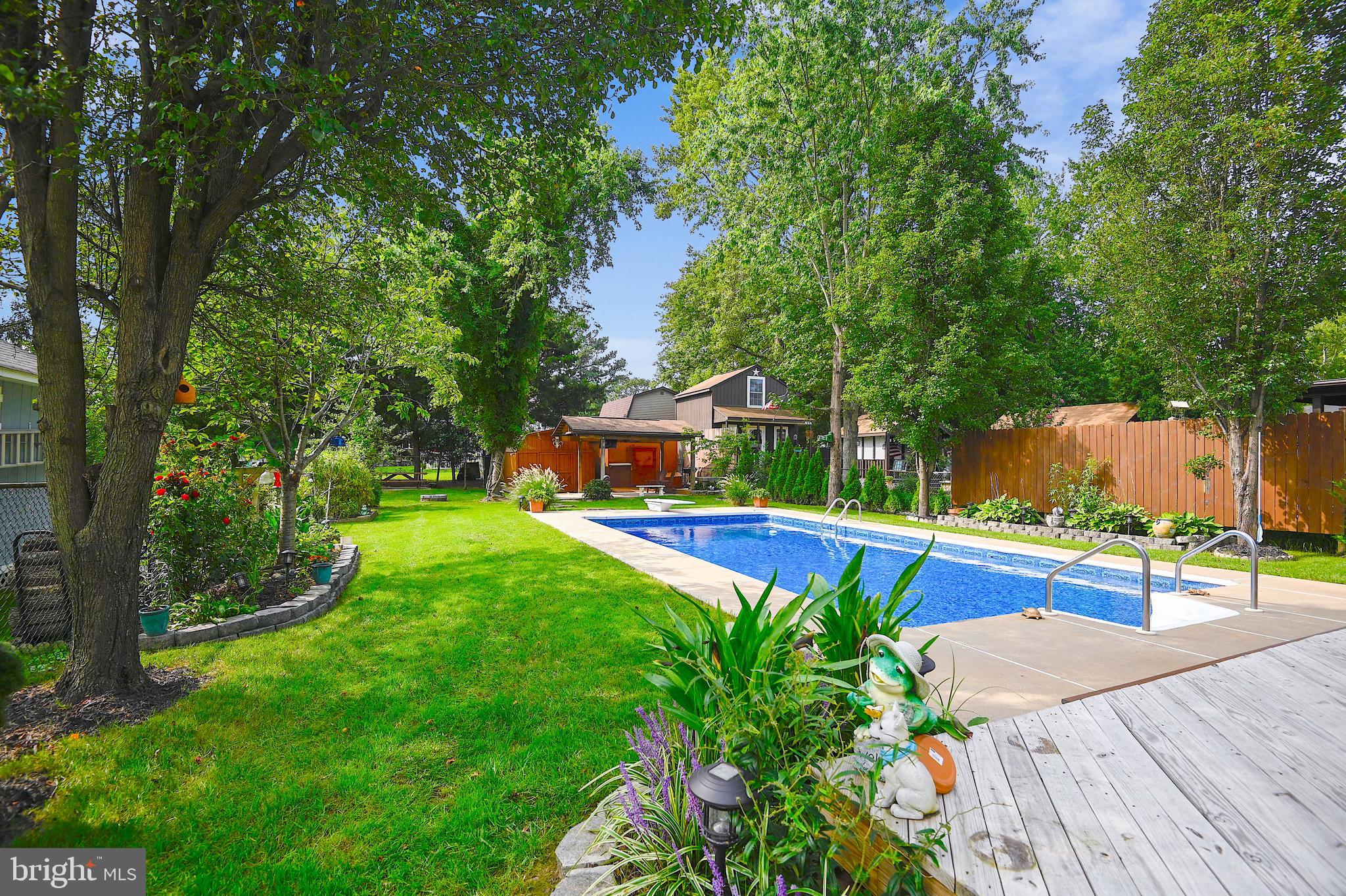 OLIVER BEACH - Residential