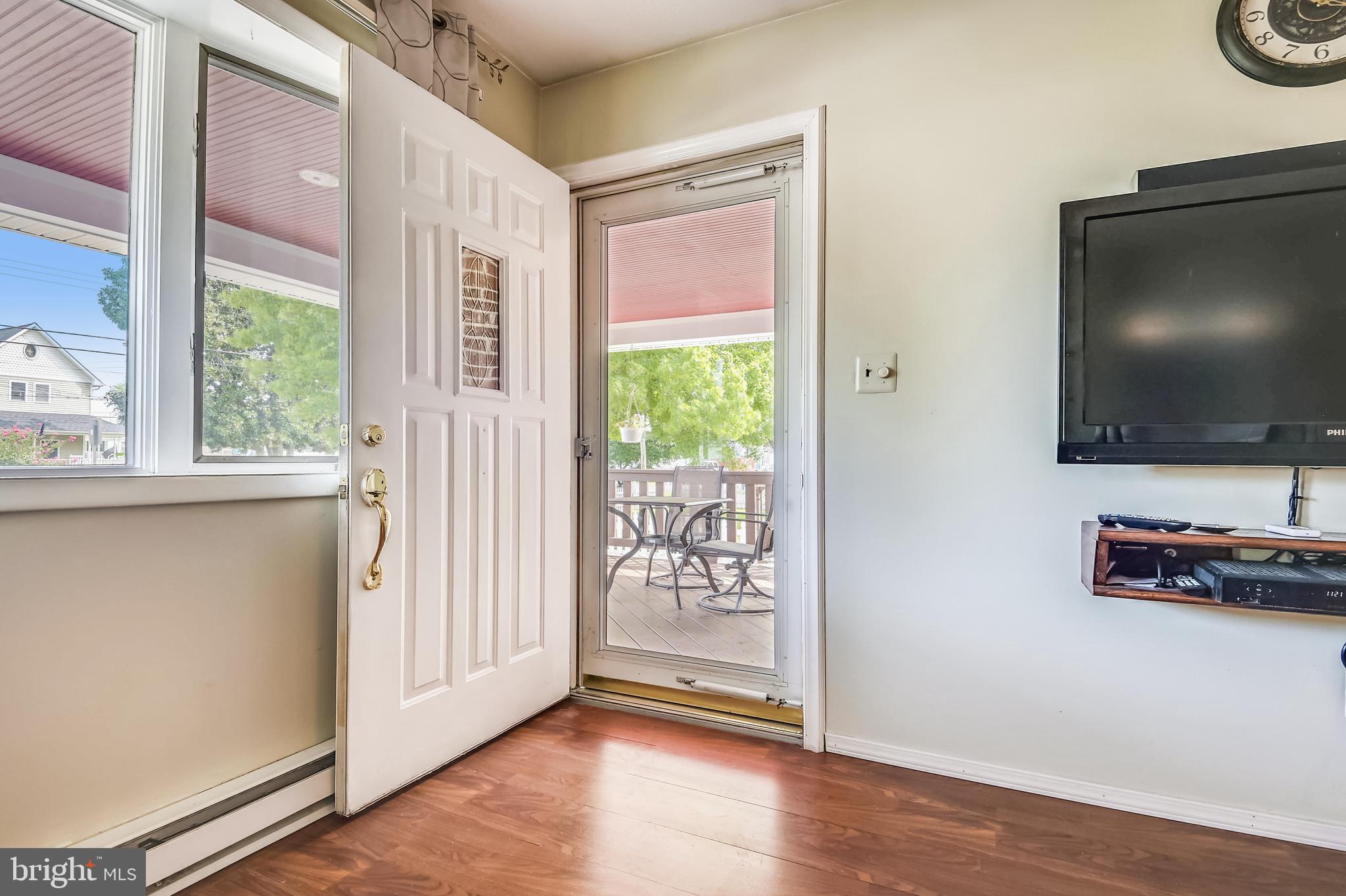 OLIVER BEACH - Residential