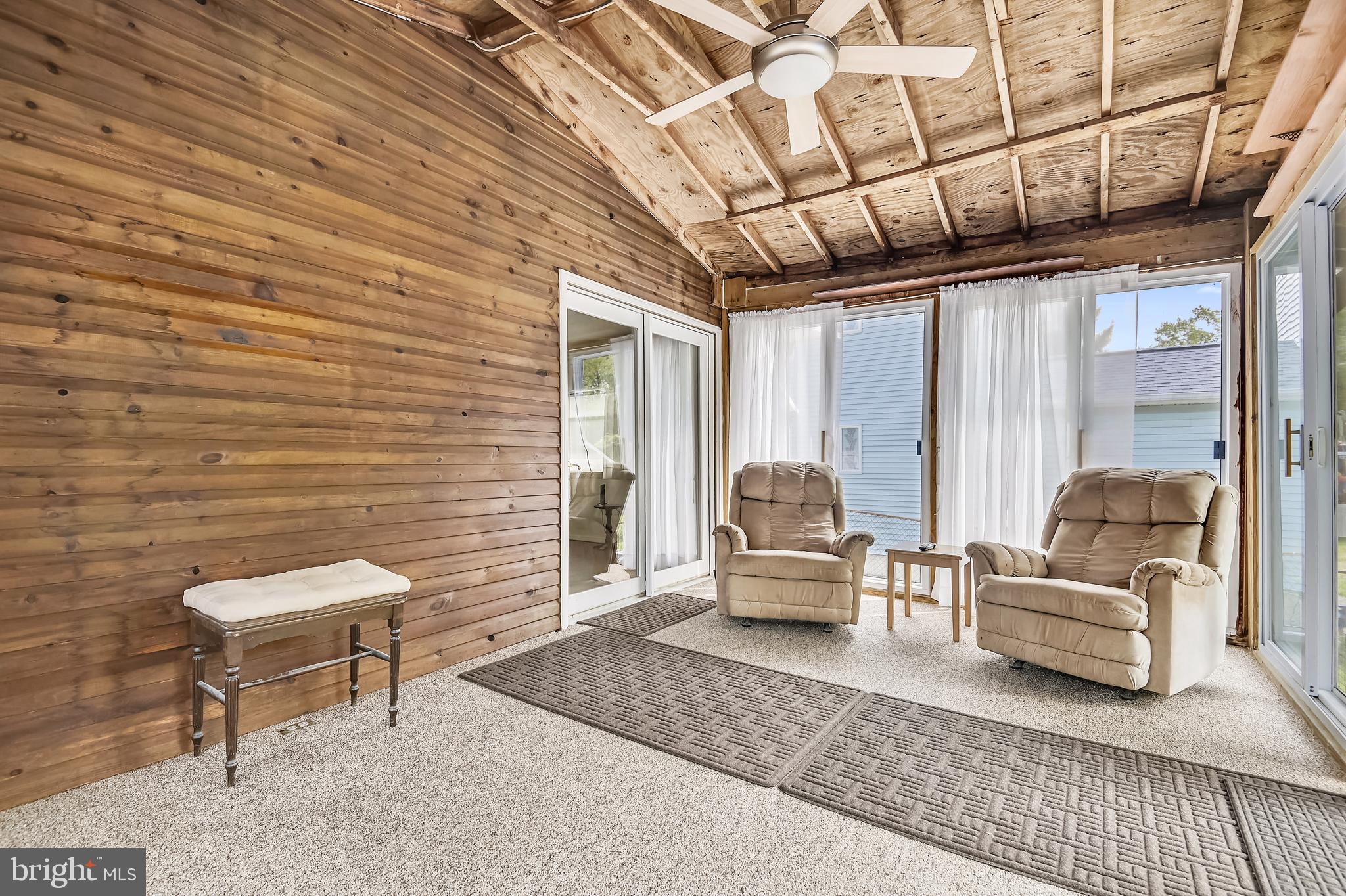 OLIVER BEACH - Residential