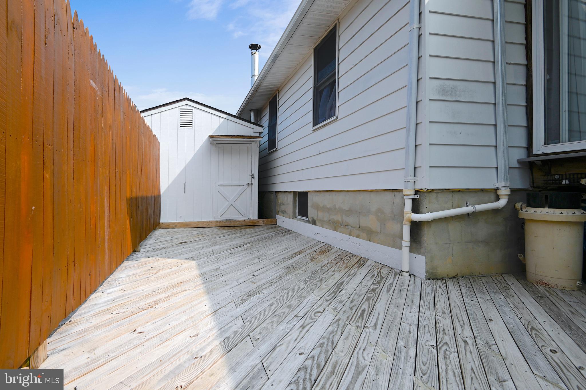 OLIVER BEACH - Residential