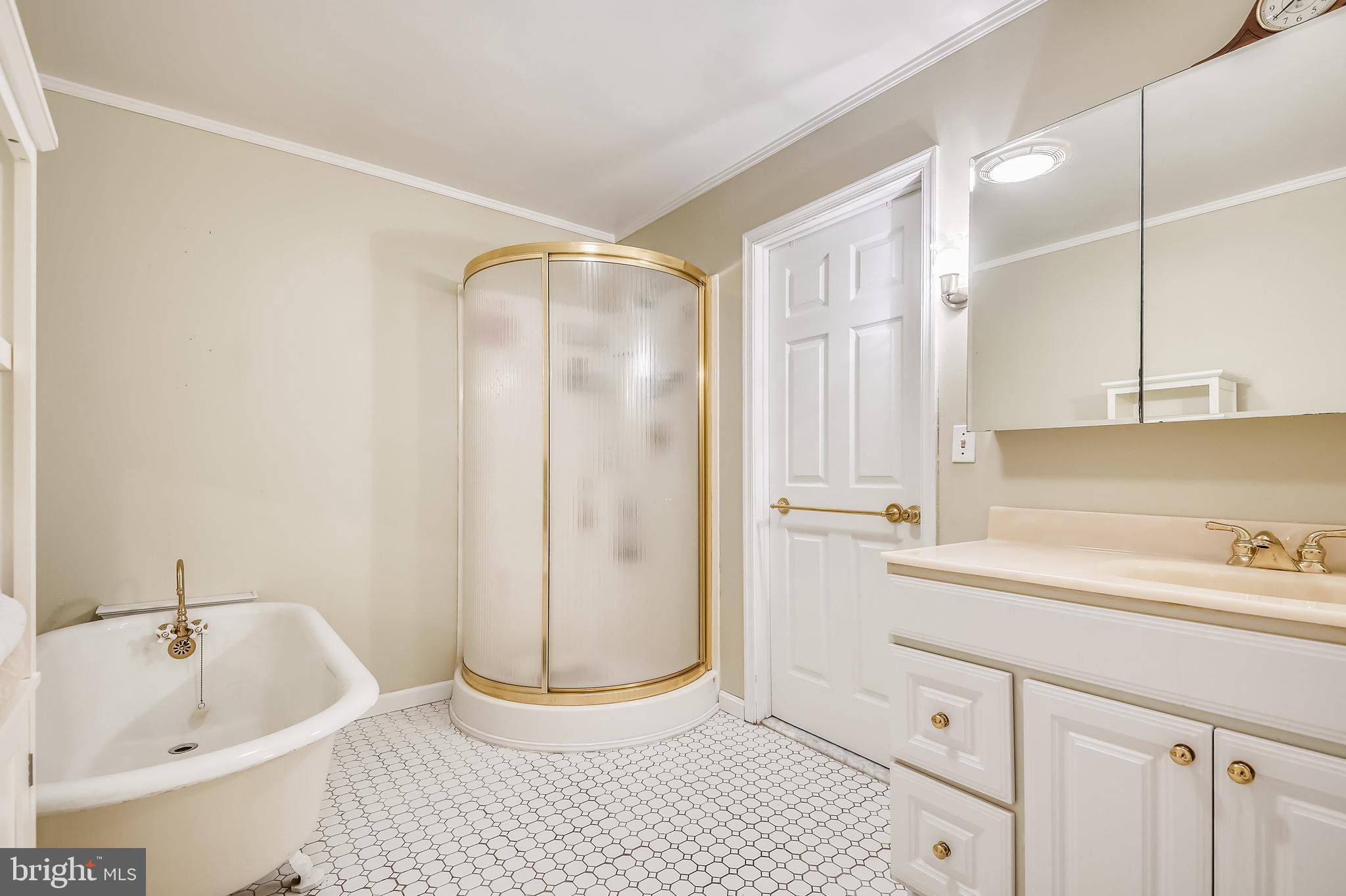 OLIVER BEACH - Residential