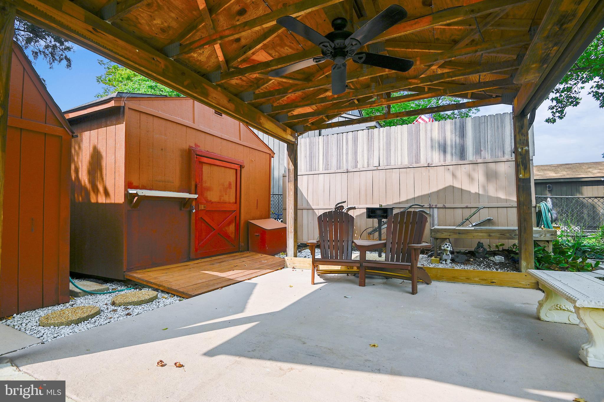 OLIVER BEACH - Residential