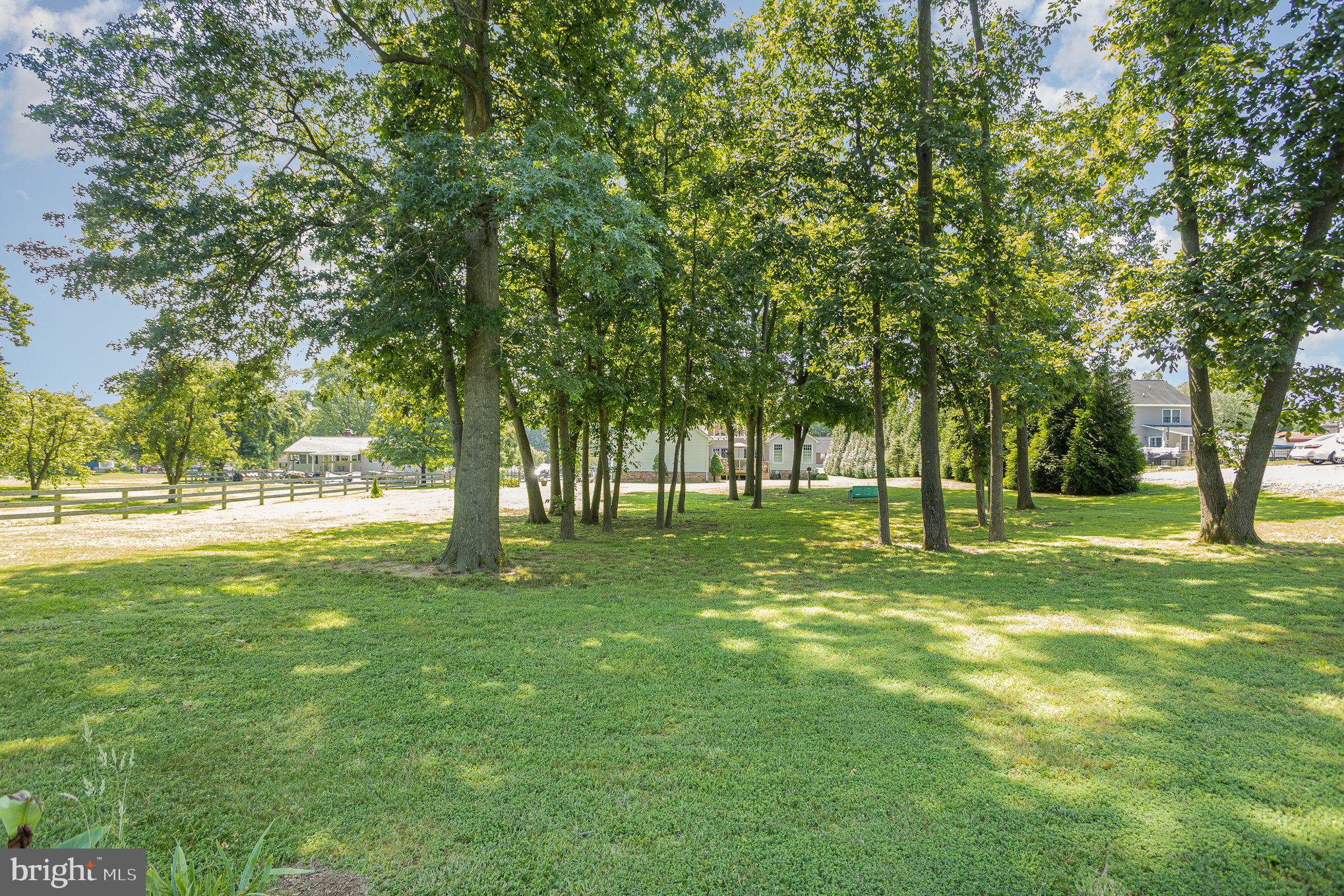 DARRYL GARDENS - Residential