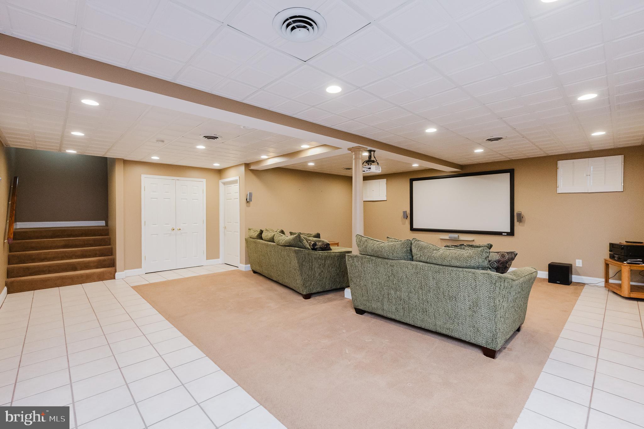 DARRYL GARDENS - Residential