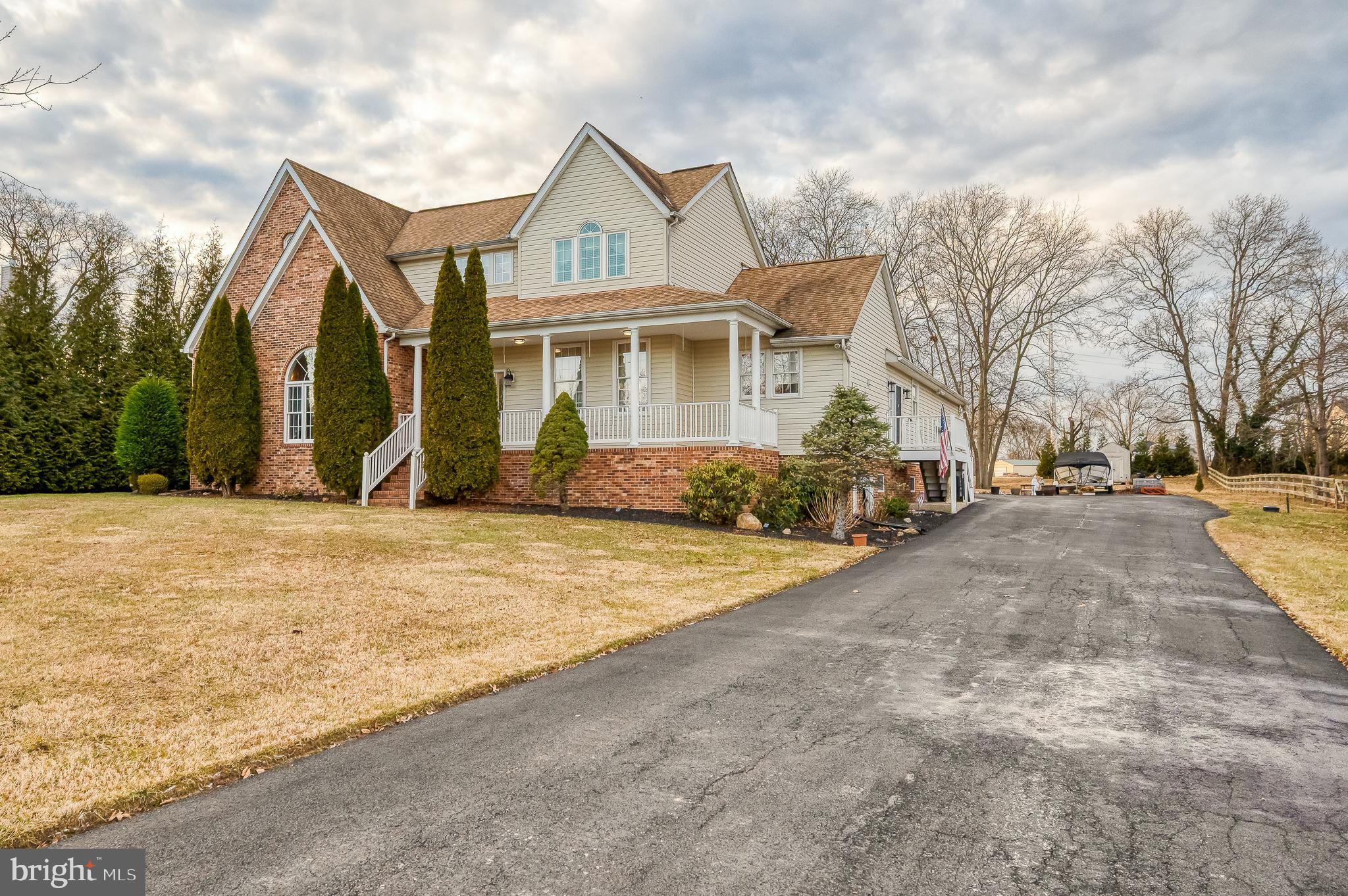 DARRYL GARDENS - Residential