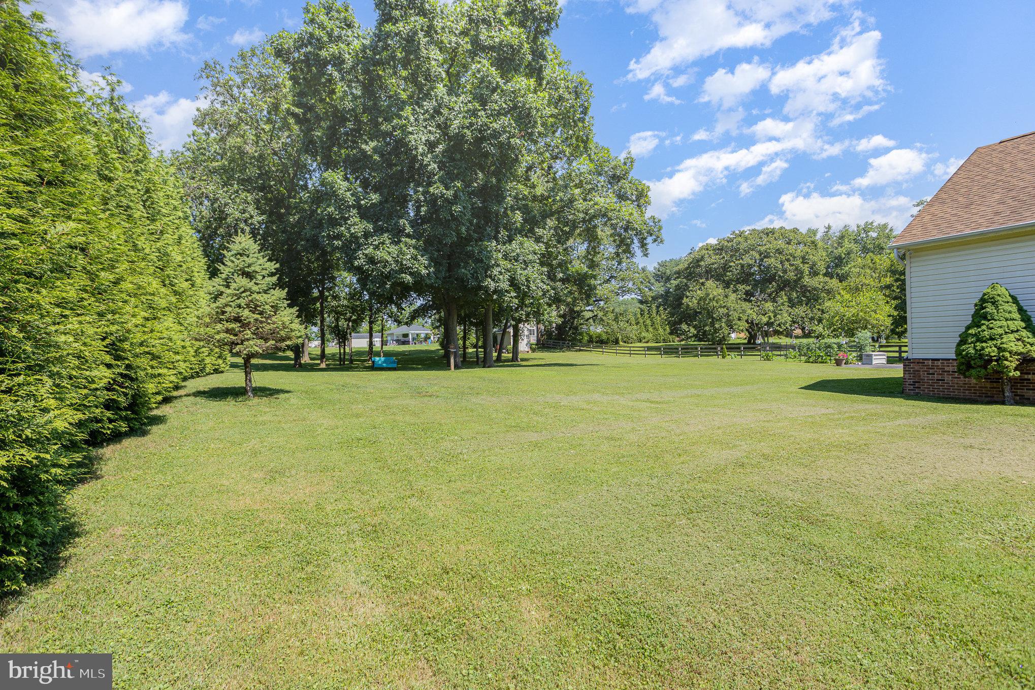 DARRYL GARDENS - Residential