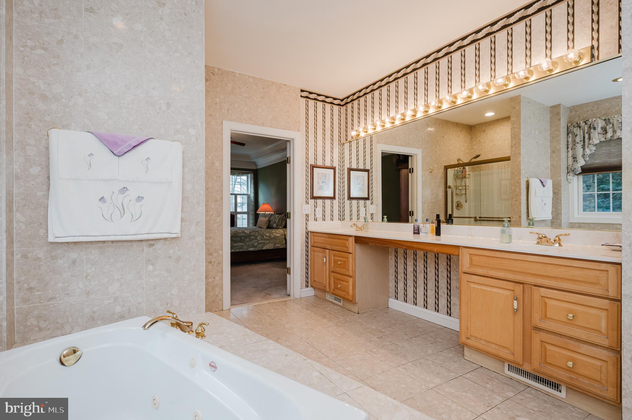 DARRYL GARDENS - Residential