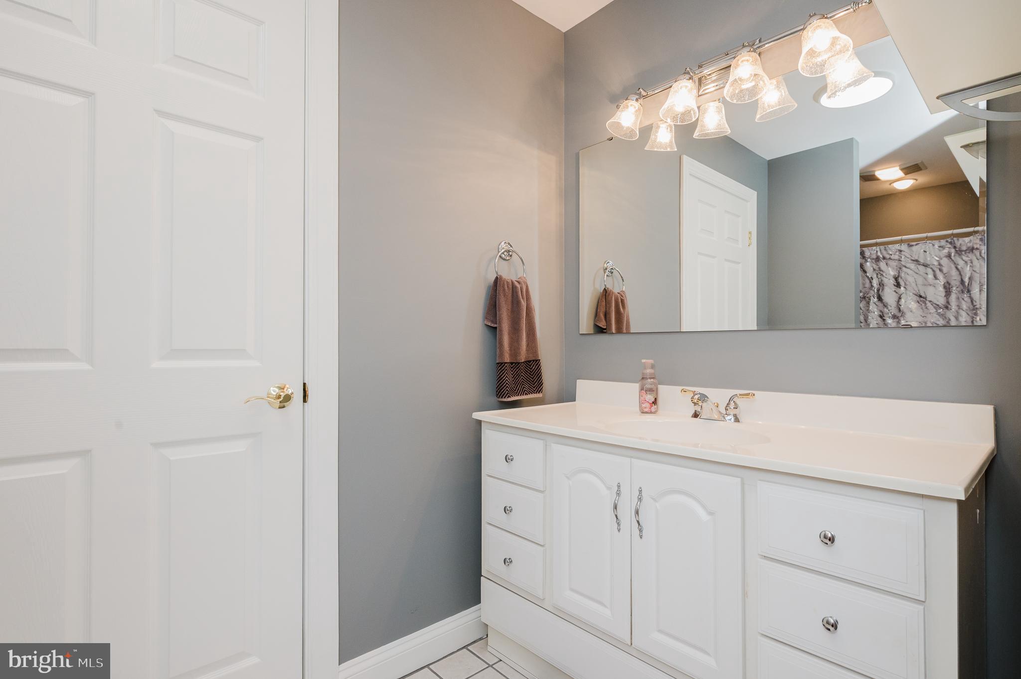 DARRYL GARDENS - Residential