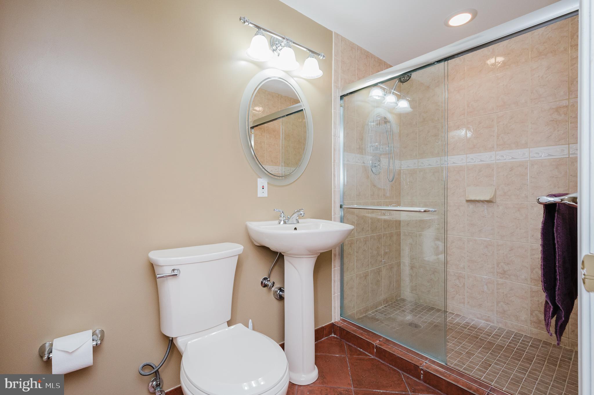 DARRYL GARDENS - Residential