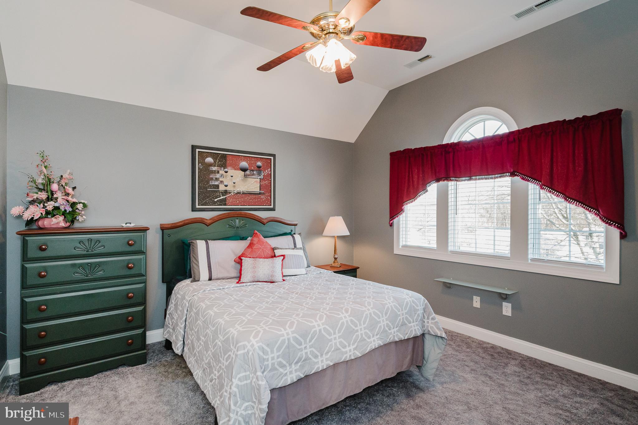 DARRYL GARDENS - Residential