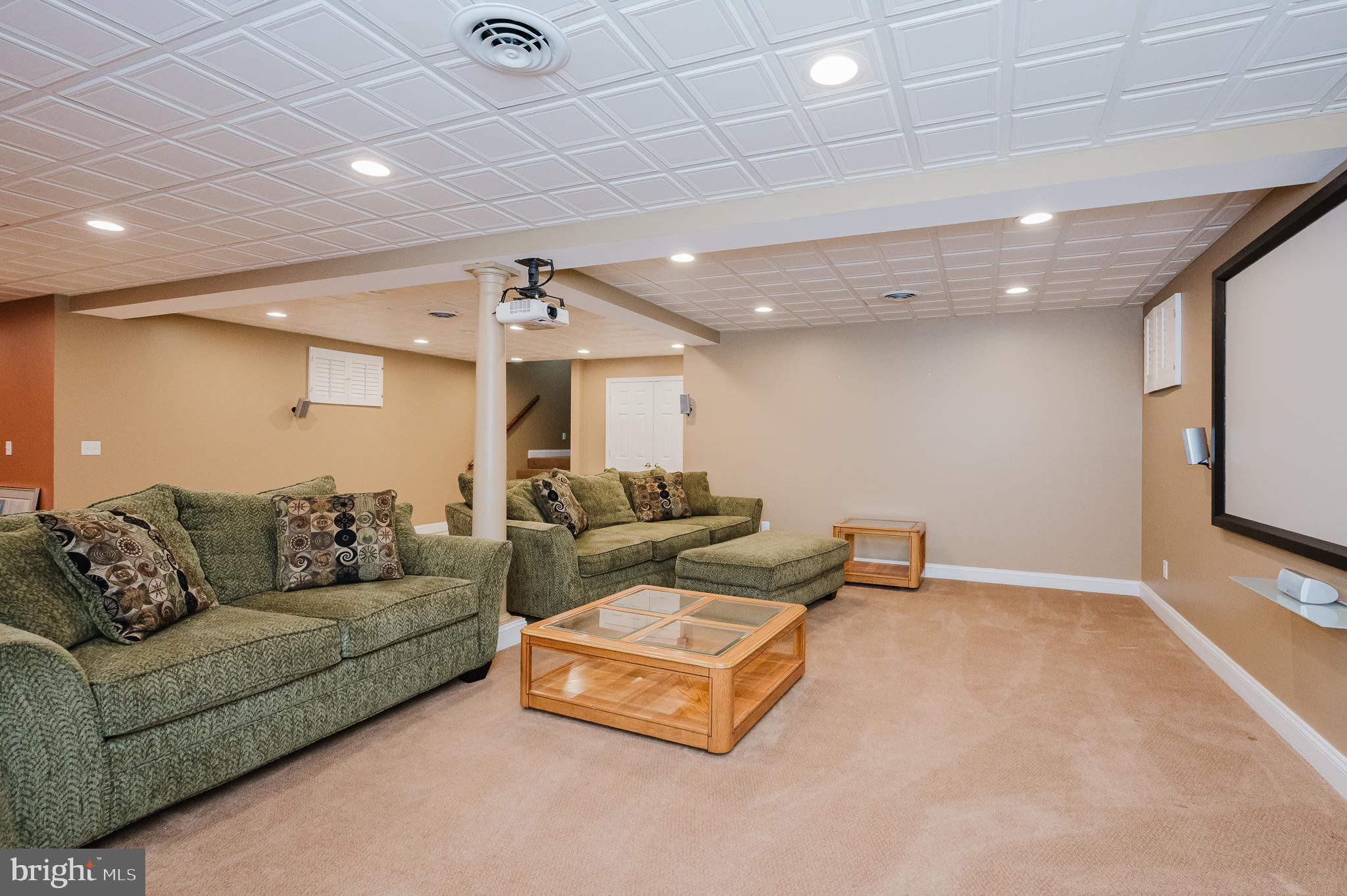 DARRYL GARDENS - Residential