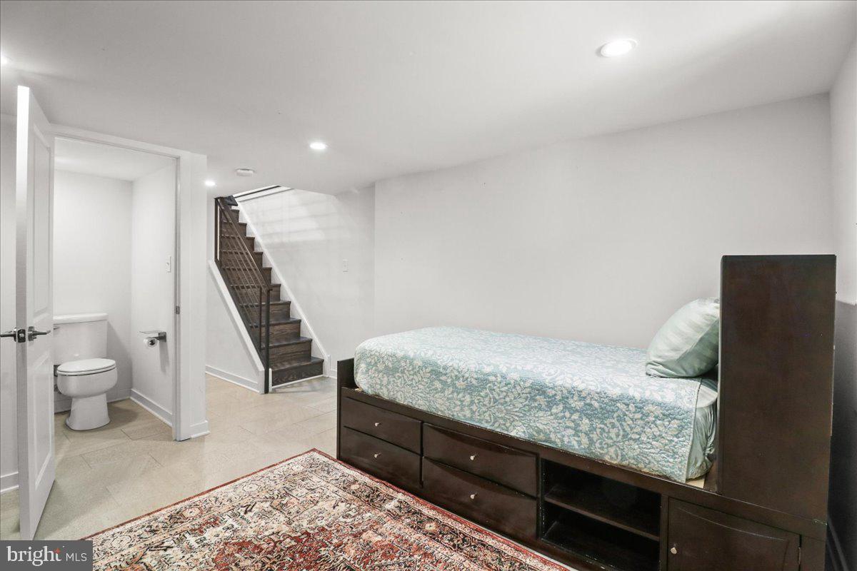 PHILADELPHIA (SOUTH) - Residential