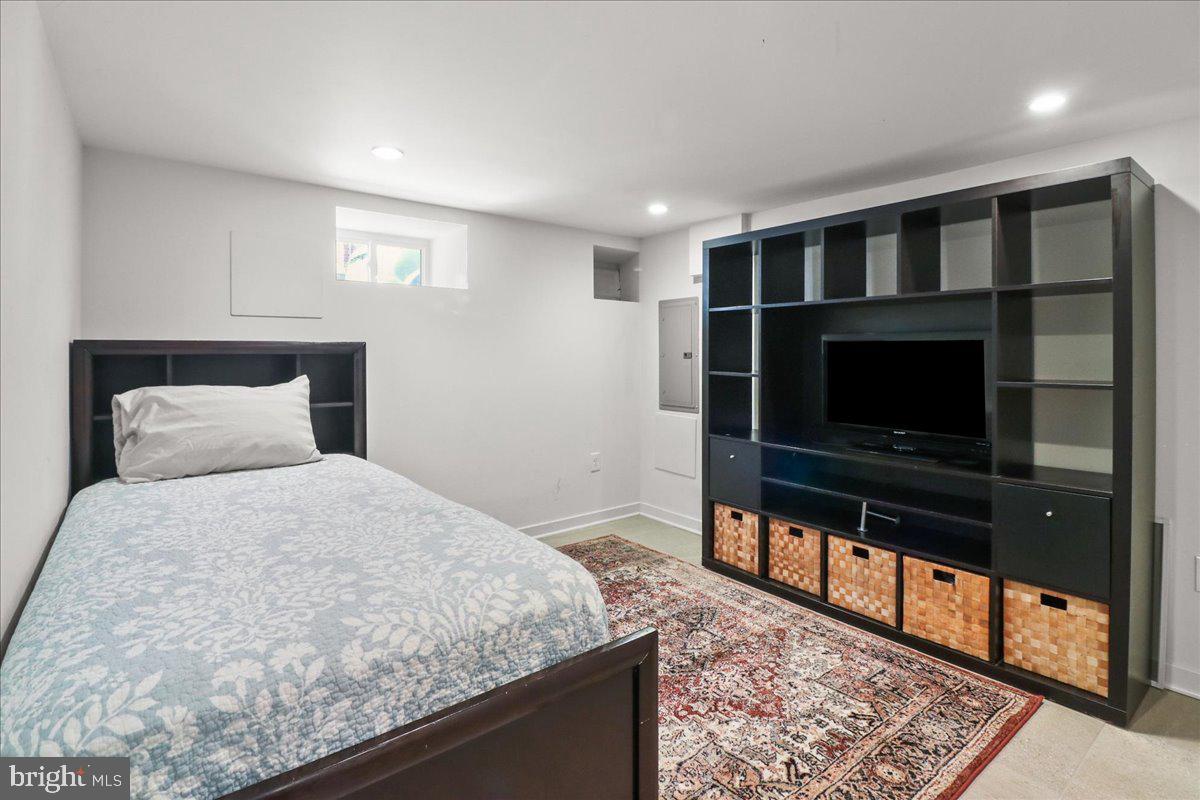 PHILADELPHIA (SOUTH) - Residential