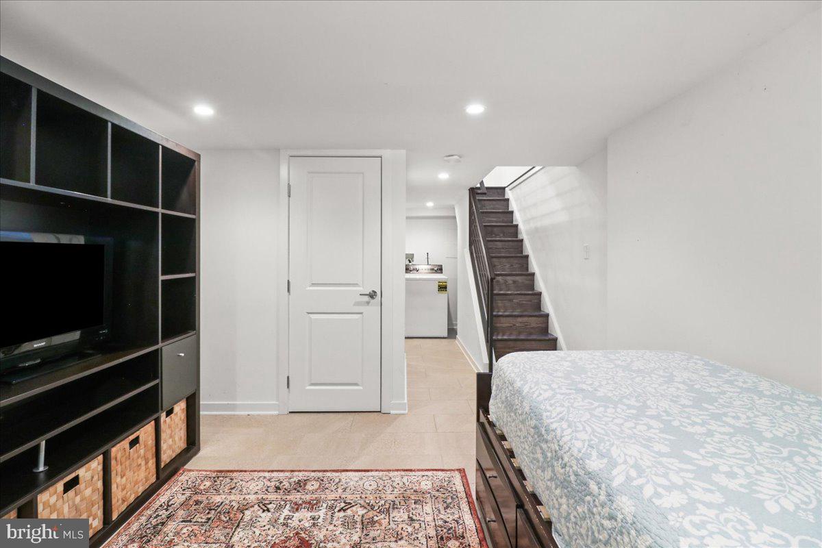 PHILADELPHIA (SOUTH) - Residential