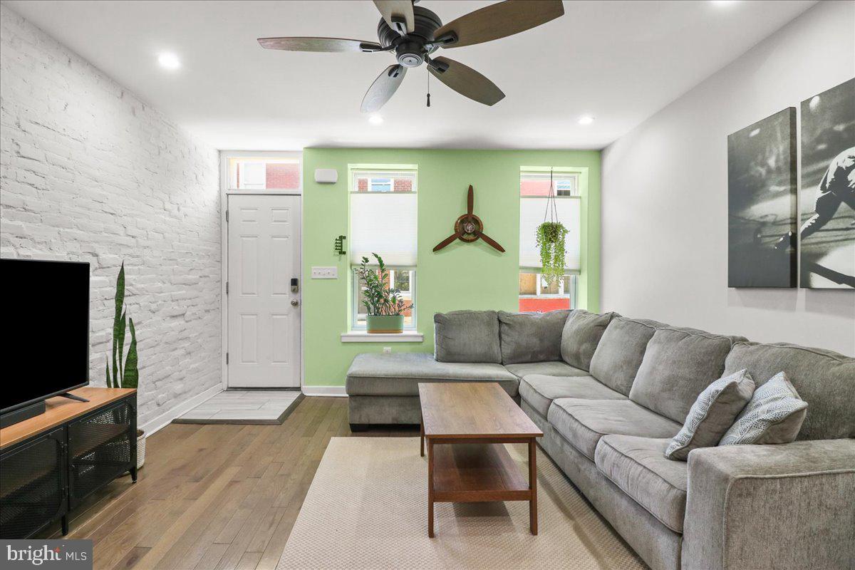 PHILADELPHIA (SOUTH) - Residential