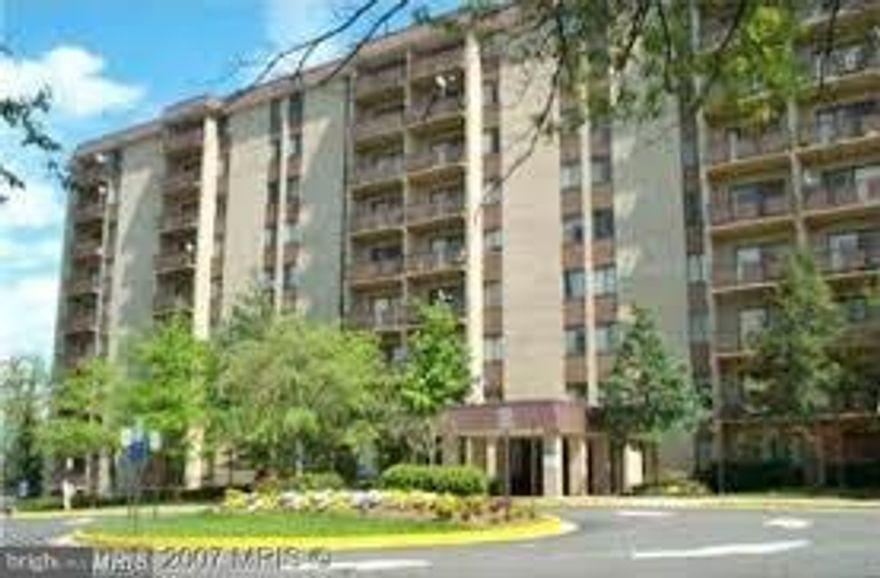 SPACIOUS CONDO IN A GREAT LOCATION, BEAUTIFUL LANDSCAPE VIEW AND SECURE ACCESS BUILDING WITH 2 BEDROOM AND 2 FULL BATH, NATURAL LIGHT, UPDATED KITCHEN WITH ALL HARDWOOD FLOOR AND TILE WITH FRESH PAINT FOR TENANT TO MOVE IN. EASY COMMUTE TO DC AND VICINITY,WALK TO BUS, RENT INCLUDES ALL UTILITIES BUT CABLE/PHONE. CONVENIENCE STORE,SAUNA AND EXERCISE AND PARTY ROOM.