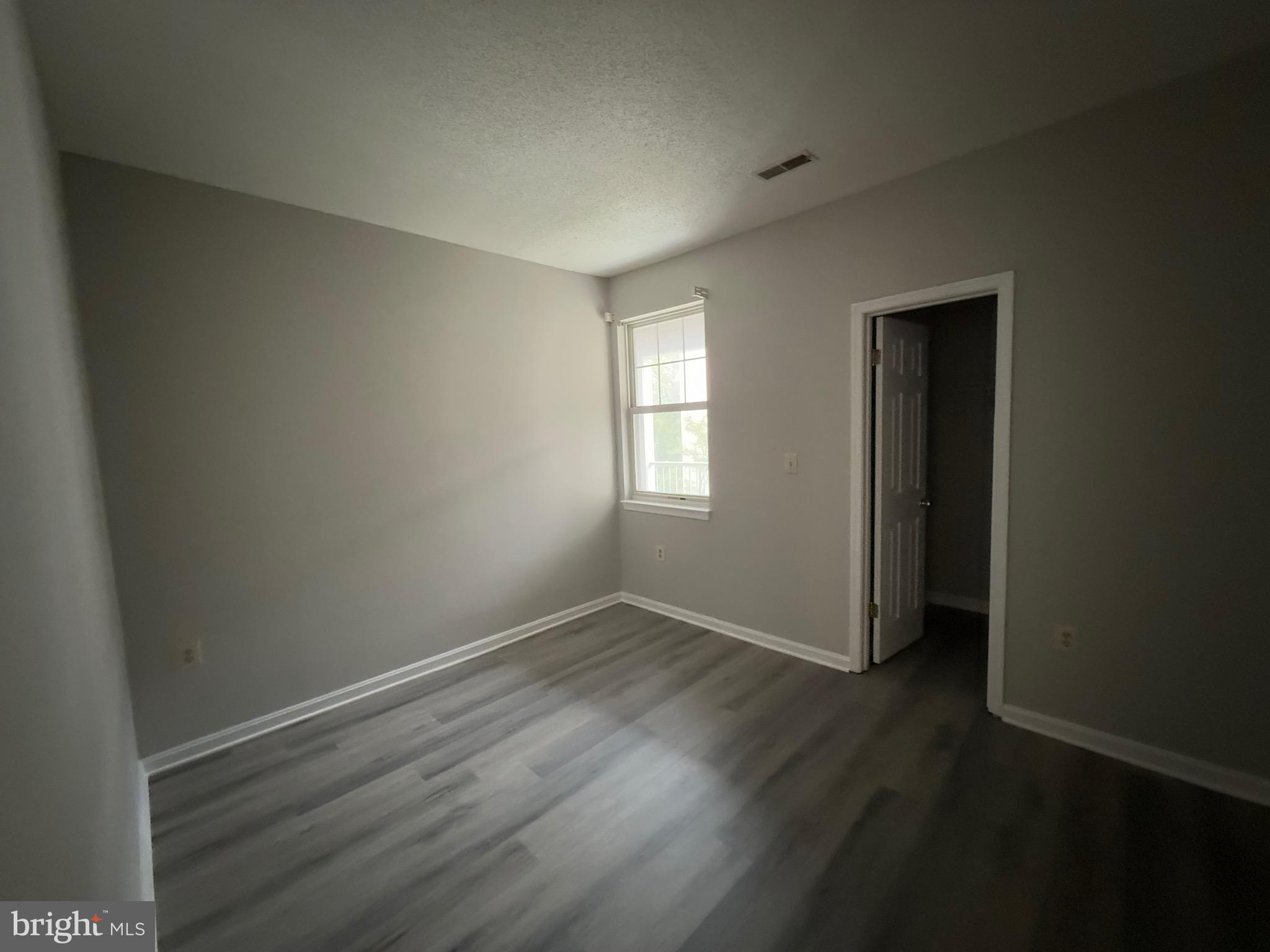 BRISTOL PARK - Residential Lease
