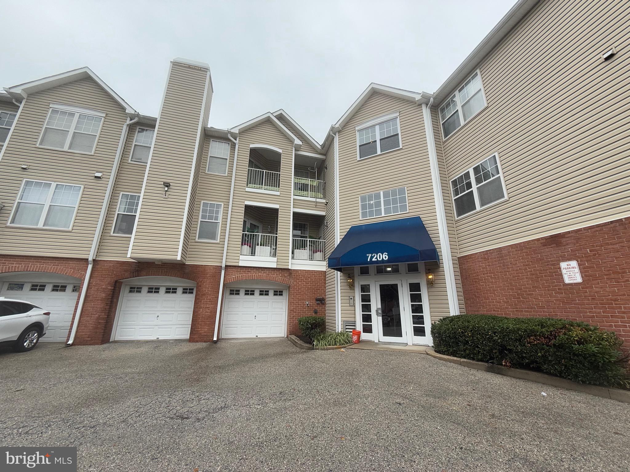 BRISTOL PARK - Residential Lease