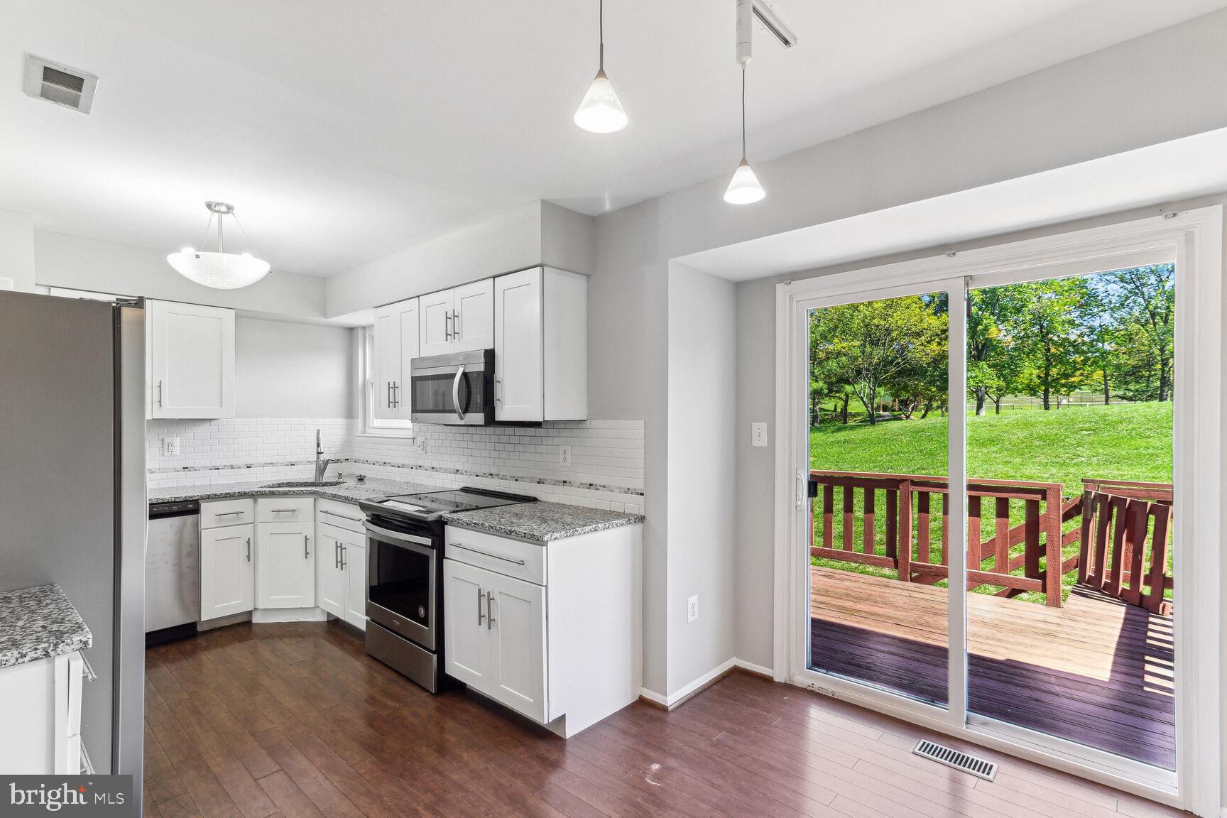 WOODLAND VILLAGE - Residential