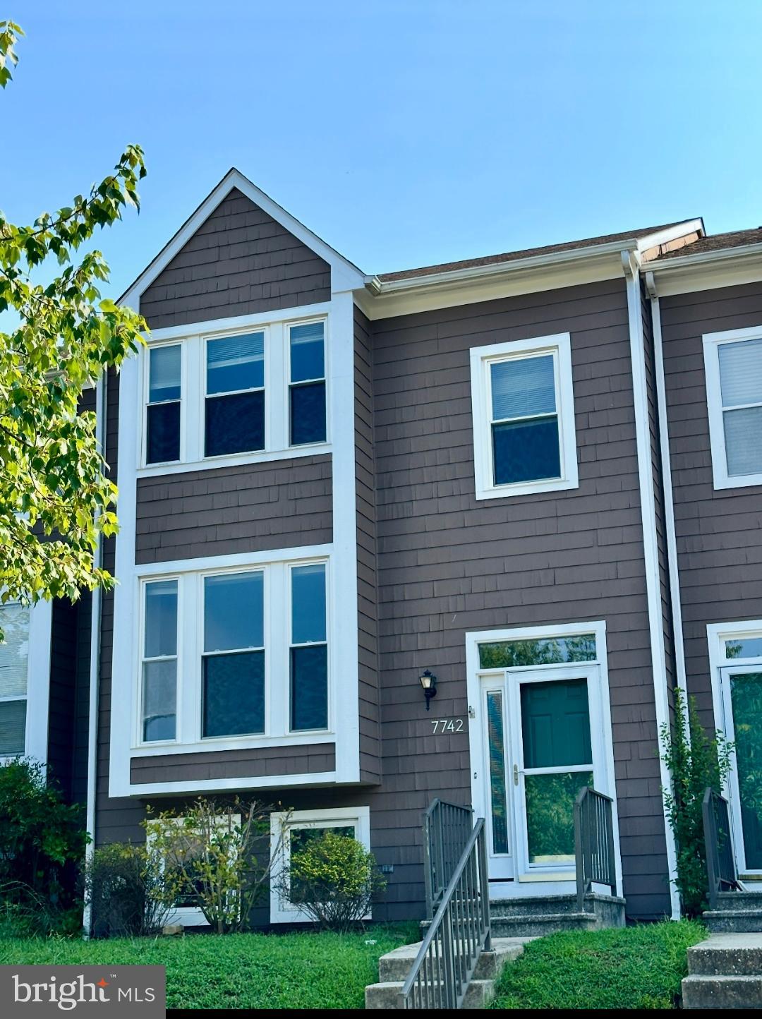 Move in Ready in Town Home Woodland Village ! As you enter into your new home you will notice all of the natural sun light that gleams throughout . On your main level you have your expansive living room / dining room, powder room and your eat in kitchen that leads to your deck which is perfect for relaxing or having a nice gathering. Your upper level has your primary bedroom with an adjoining bathroom, there are also two additional generously sized bedrooms on this floor and a full bath. The lower level not only has another bedroom and full bathroom but also features a family room with a walk out that leads you to an expansive open area for your enjoyment.
( Photos are virtually staged )