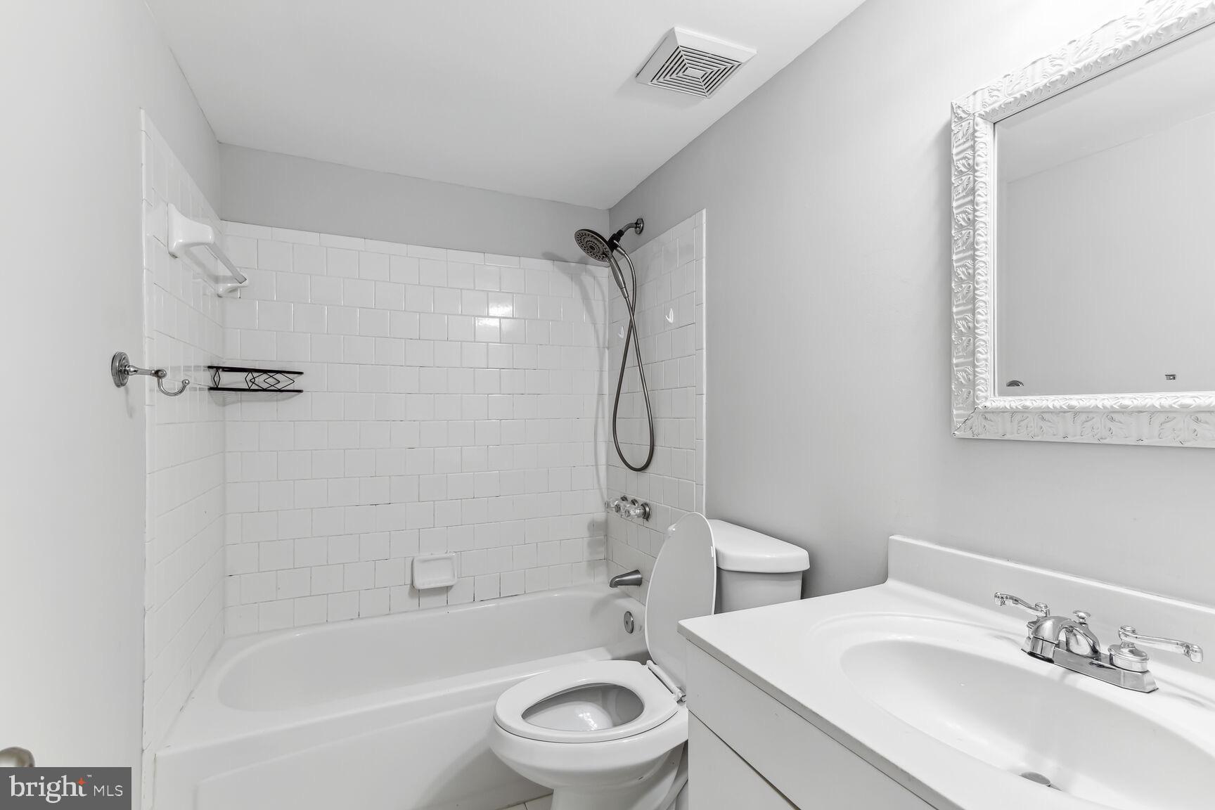 WOODLAND VILLAGE - Residential