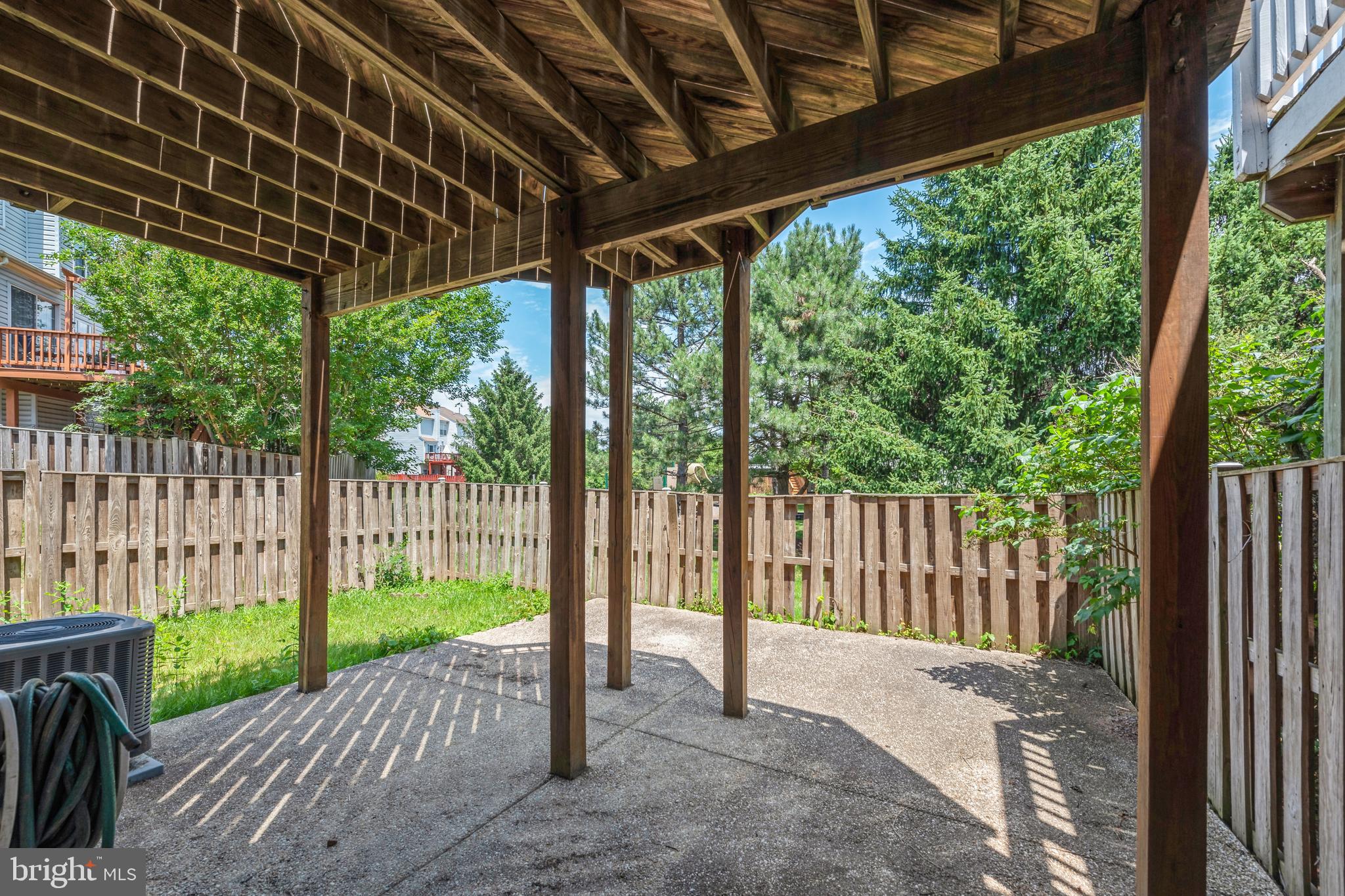 ASHBURN FARM - Residential Lease