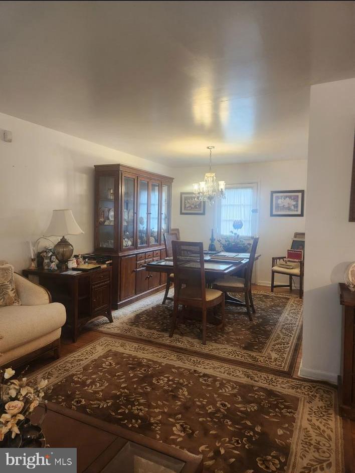 LYNNALAN ACRES - Residential