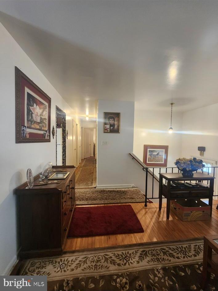 LYNNALAN ACRES - Residential