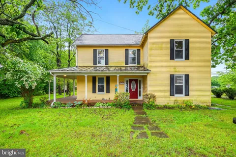 100 E Marshall Street, Remington, VA 22734 - MLS#: VAFQ2016534