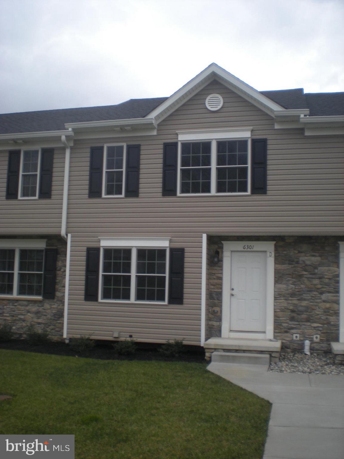 BARNETT AVENUE TOWNHOMES - Residential Lease