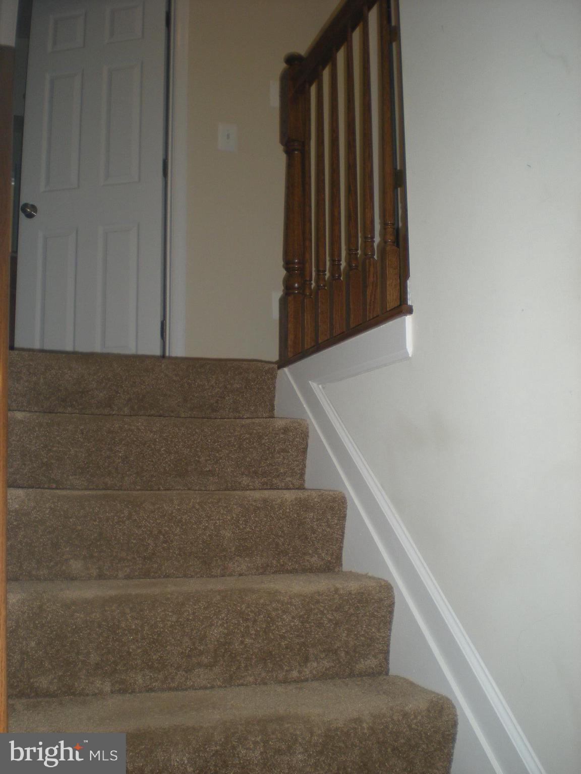 BARNETT AVENUE TOWNHOMES - Residential Lease