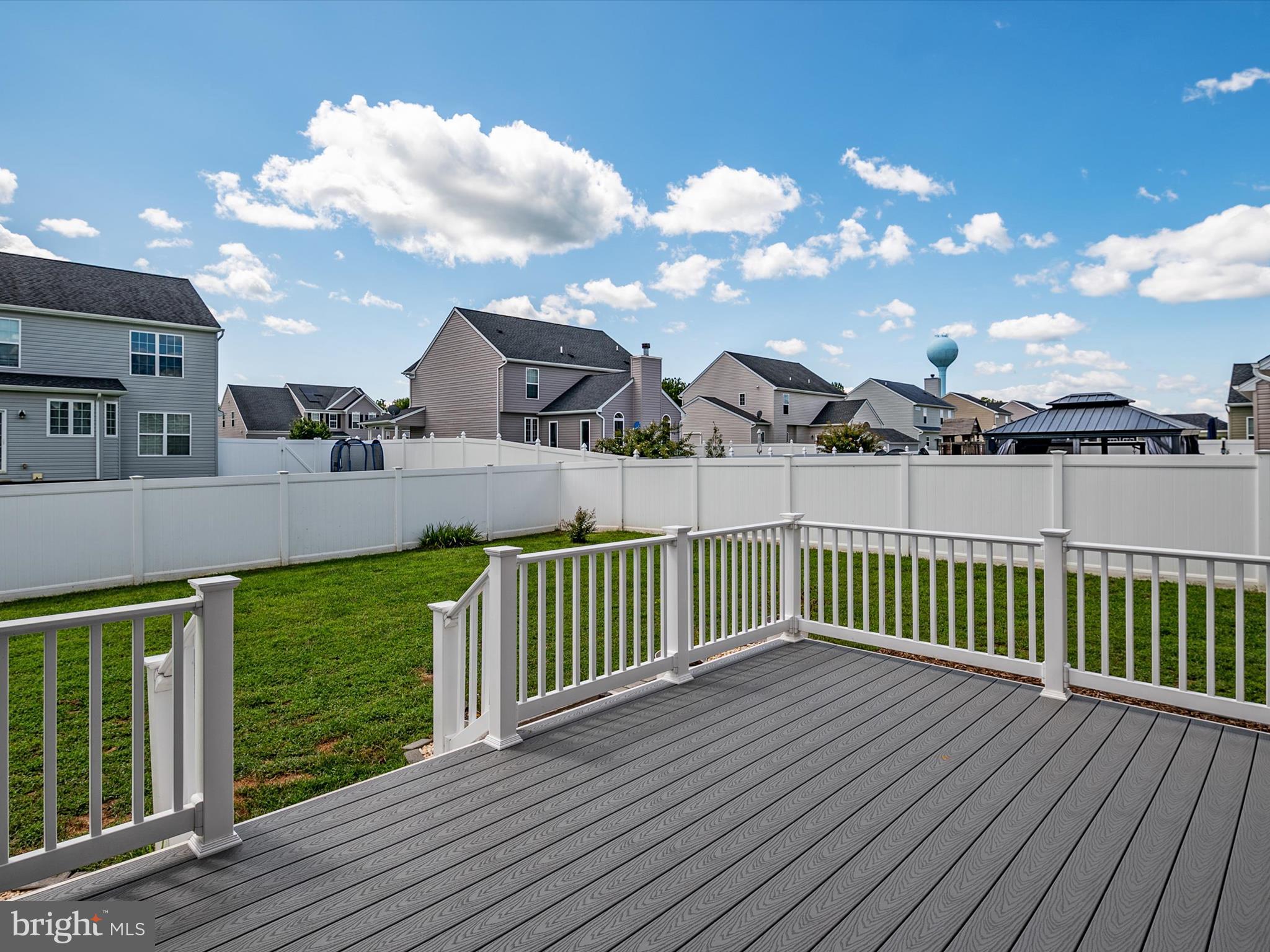 NORTH BROOK - Residential