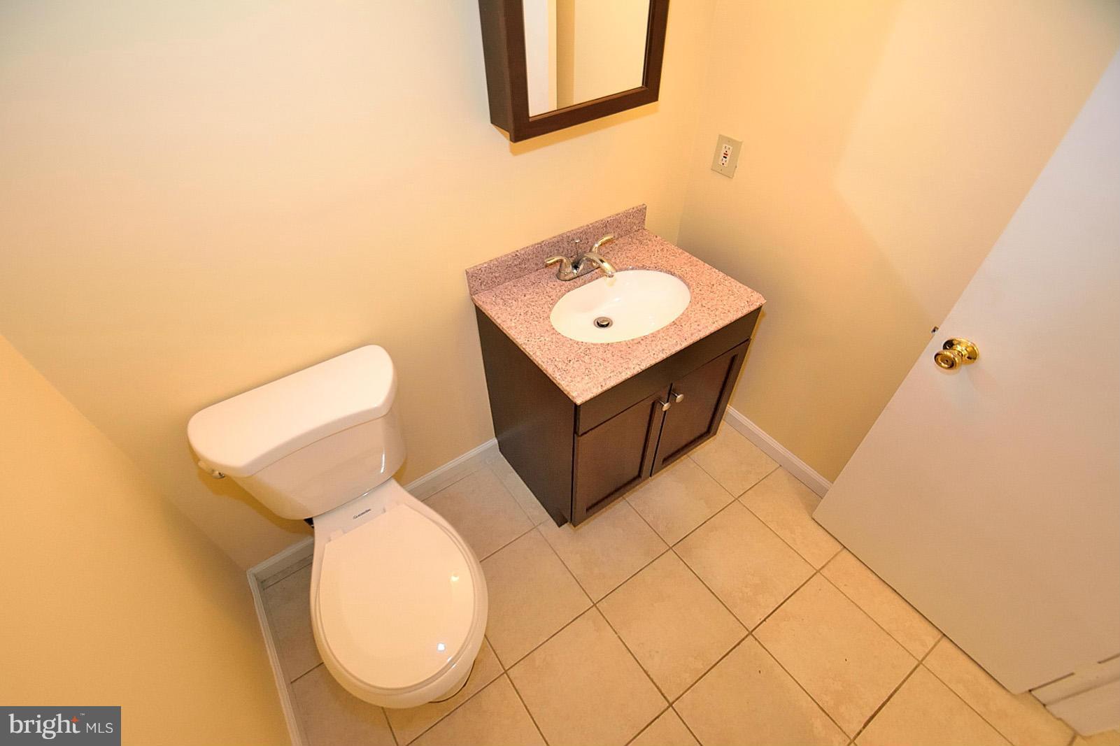 LAKE RIDGE - Residential Lease