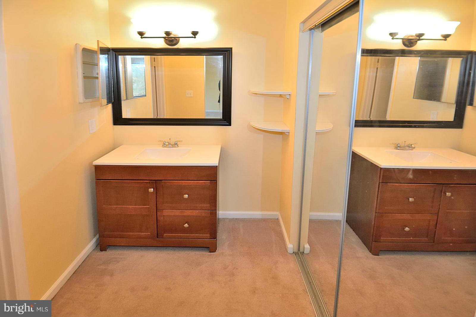 LAKE RIDGE - Residential Lease