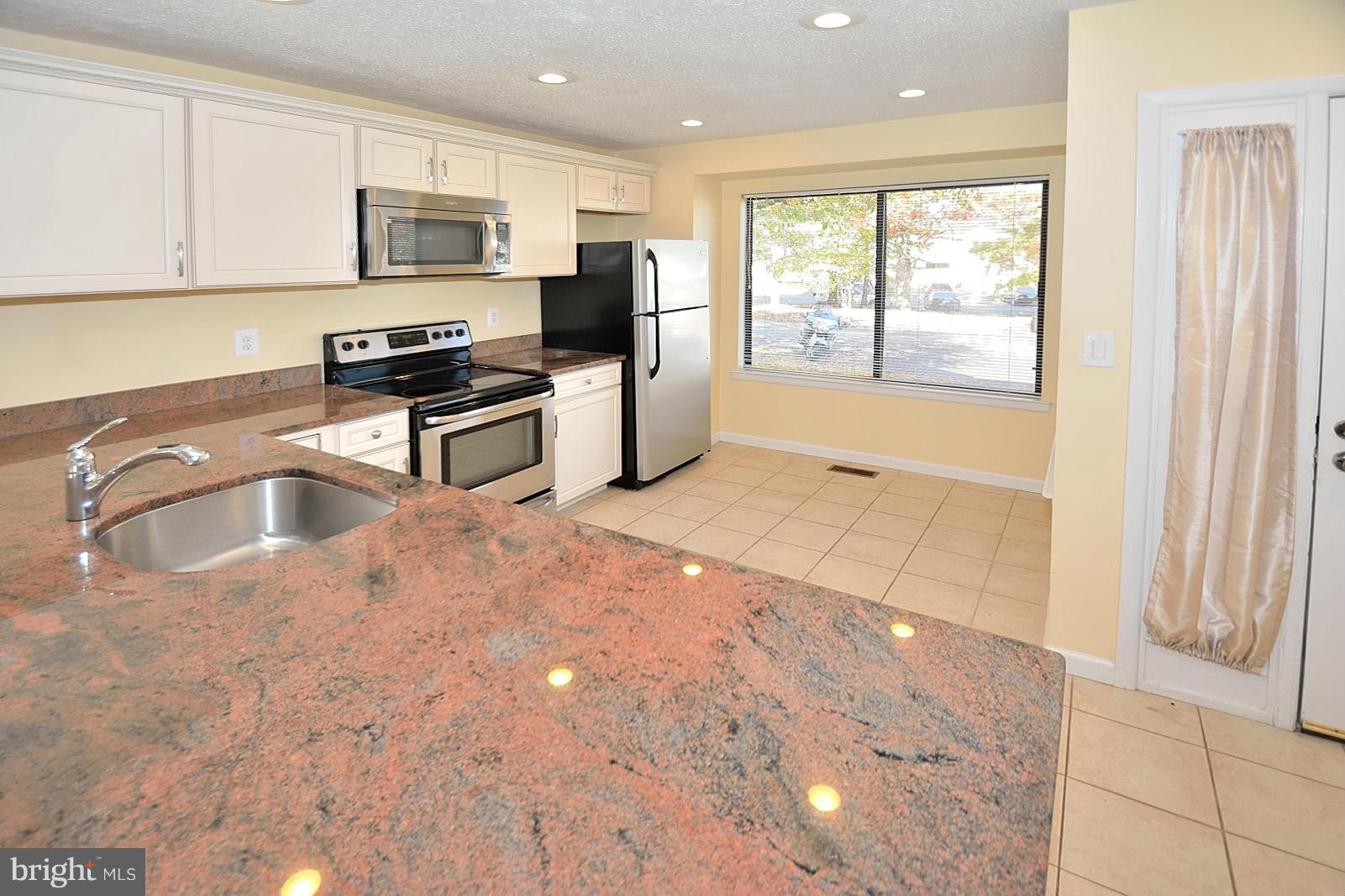 LAKE RIDGE - Residential Lease