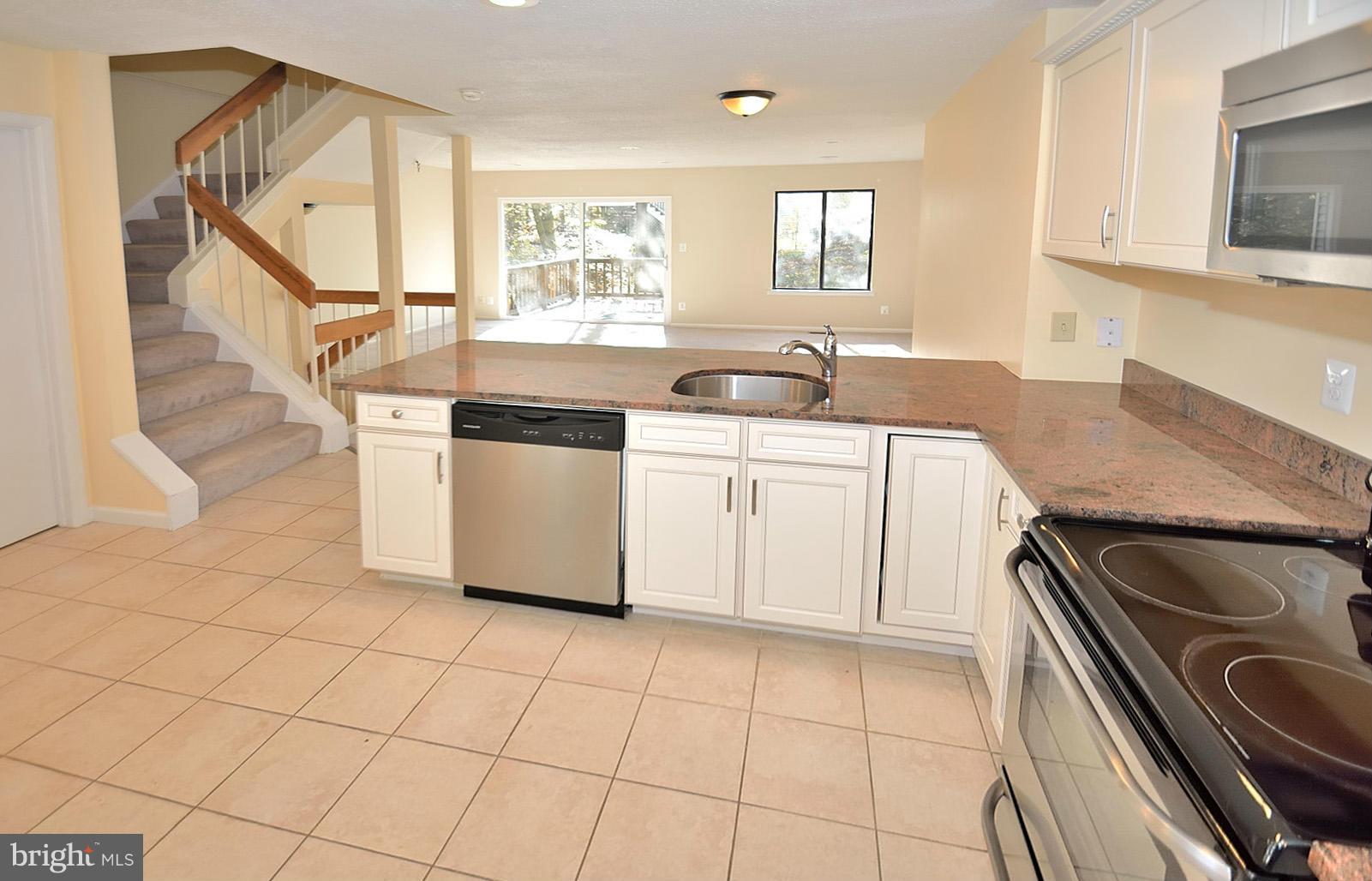 LAKE RIDGE - Residential Lease