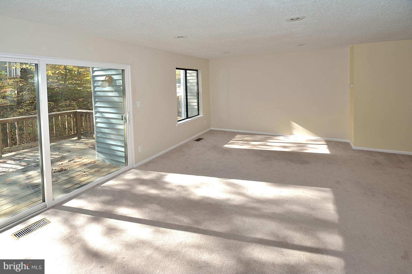 LAKE RIDGE - Residential Lease