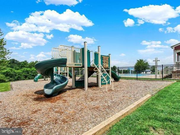ROLLING MEADOWS AT RENTZEL FARM - Residential