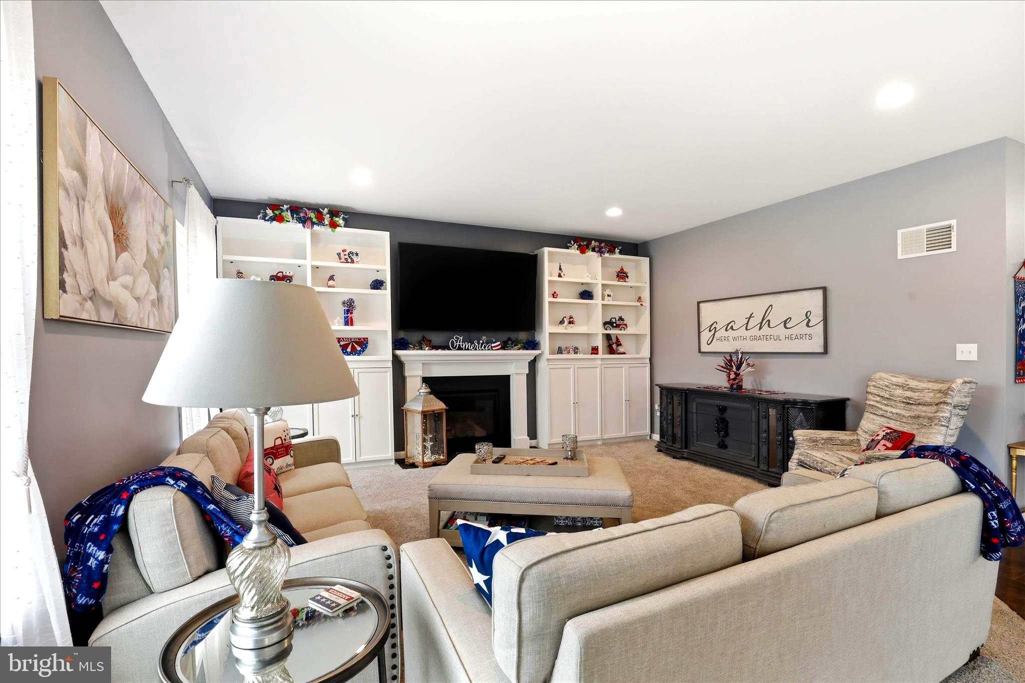 ROLLING MEADOWS AT RENTZEL FARM - Residential